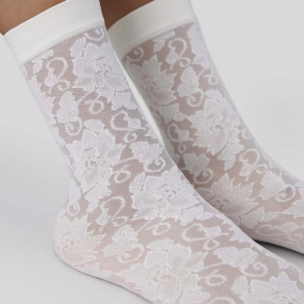 【関税込み】Swedish Stockings ブラウン Svea Premium タイツ Brown Svea Premium Tights by Swedish Stockings on Sale