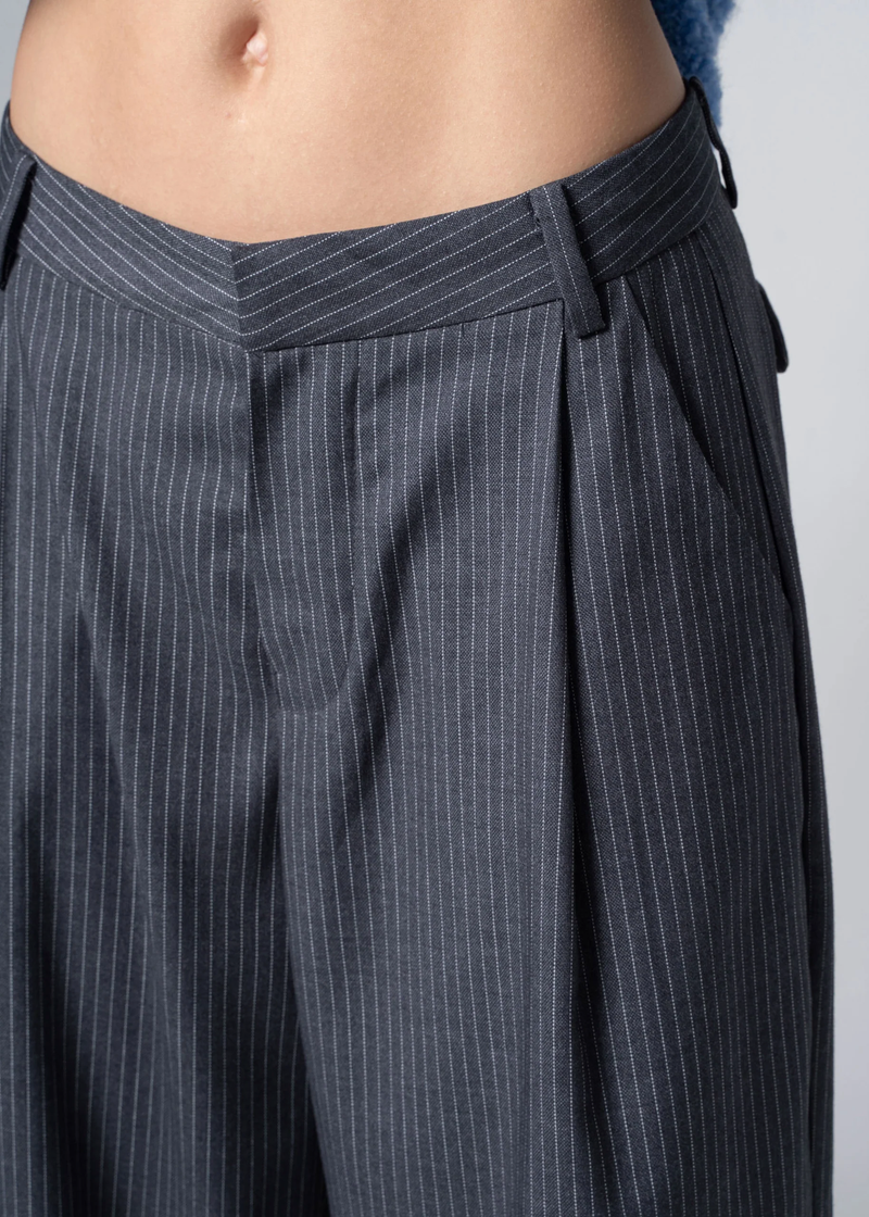 Slouchy Pleat Pant | Grey Pinstripe