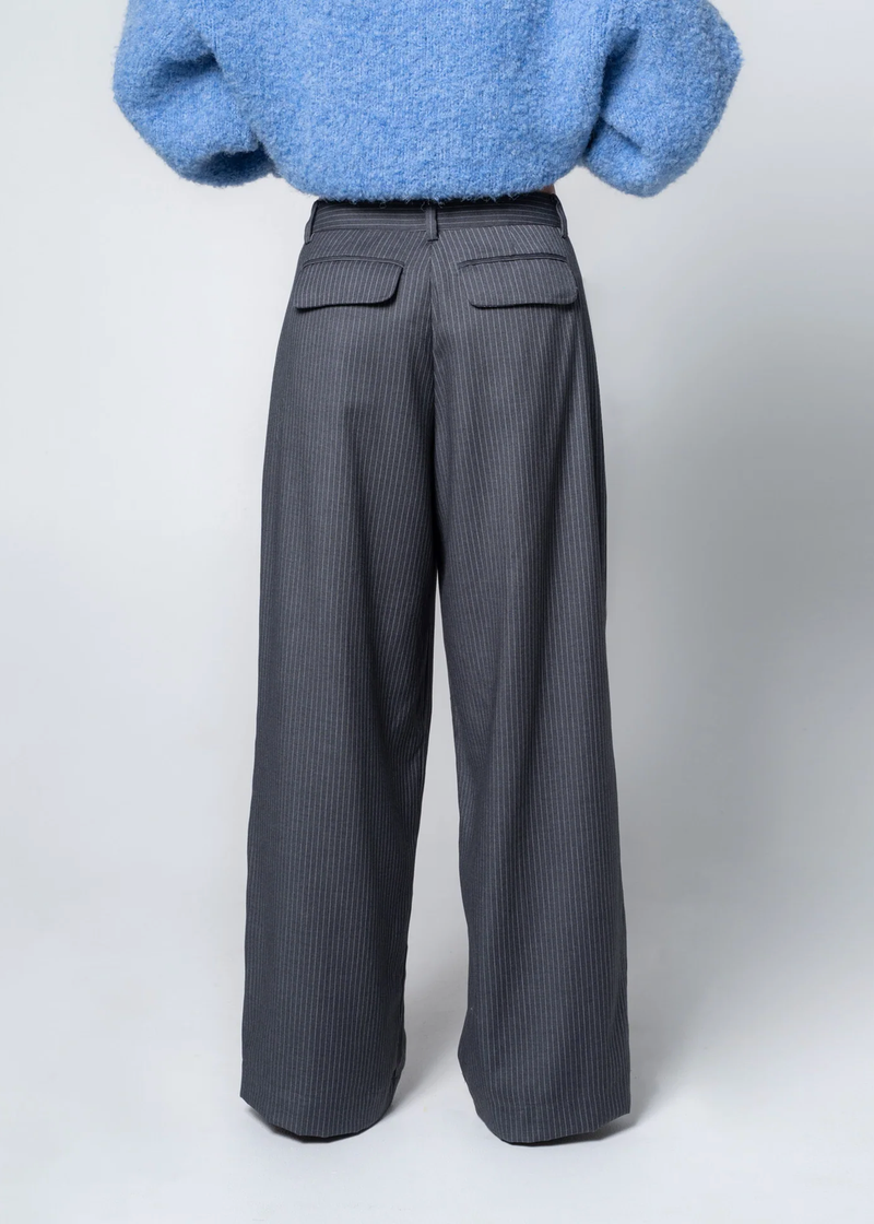 Slouchy Pleat Pant | Grey Pinstripe