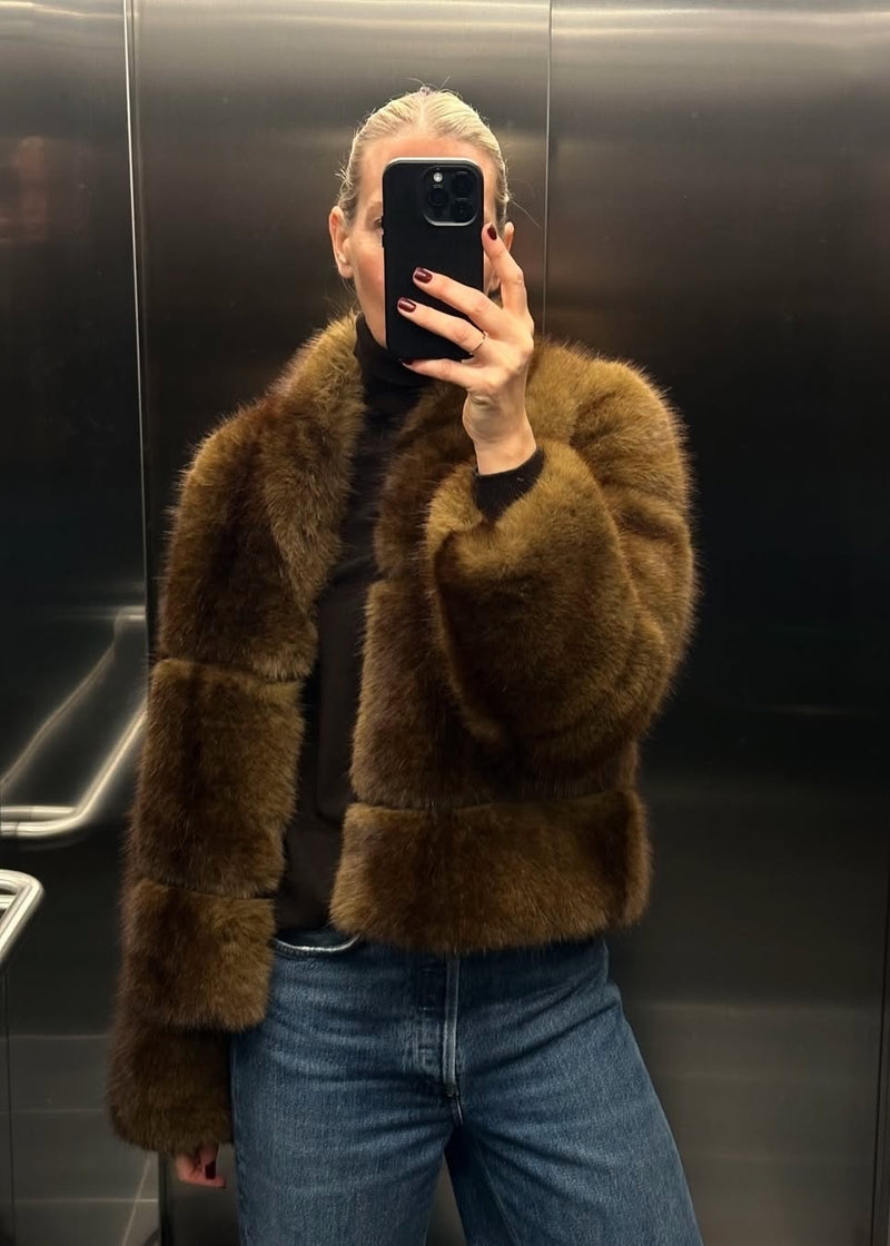 Sai Faux Fur Short Coat | Mink