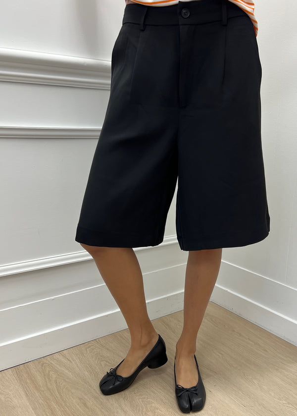 Bermuda Dress Shorts