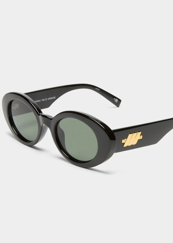 NOUVEAU VIE | BLACK