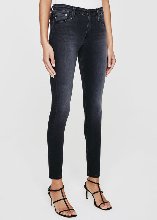 Farrah High-Rise Skinny Jeans in Bronx